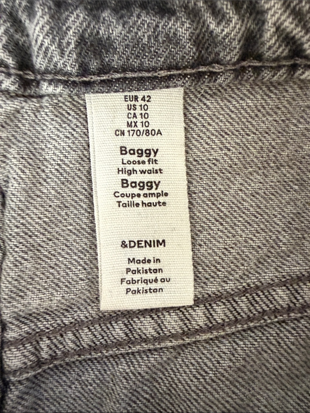 Ultra Wide Baggy Gray Wash Jeans - Picture 3 of 9